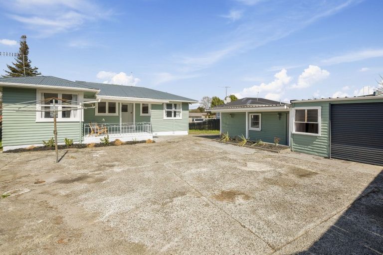 Photo of property in 22 Thomas Crescent, Western Heights, Rotorua, 3015