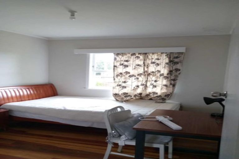 Photo of property in 57 Carrington Avenue, Silverdale, Hamilton, 3216