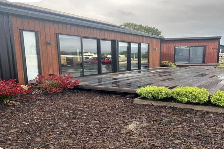 Photo of property in 52 Marram Place, Mangawhai Heads, Mangawhai, 0505