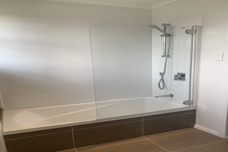 Photo of property in 48 View Road, Titahi Bay, Porirua, 5022