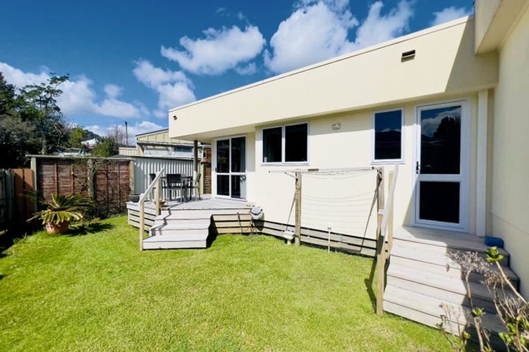 Photo of property in 90 Victoria Street, Coromandel, 3506