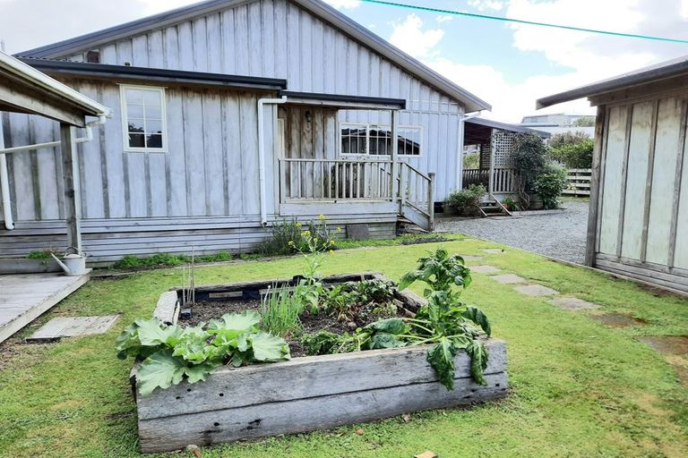 Photo of property in 6 Beachcomber Road, Mangawhai Heads, Mangawhai, 0505