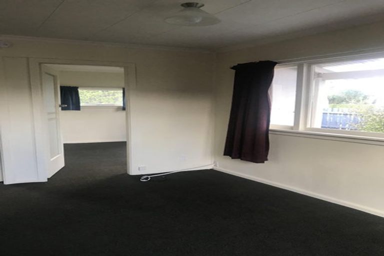 Photo of property in 20 Barnes Road, Redwood, Christchurch, 8051