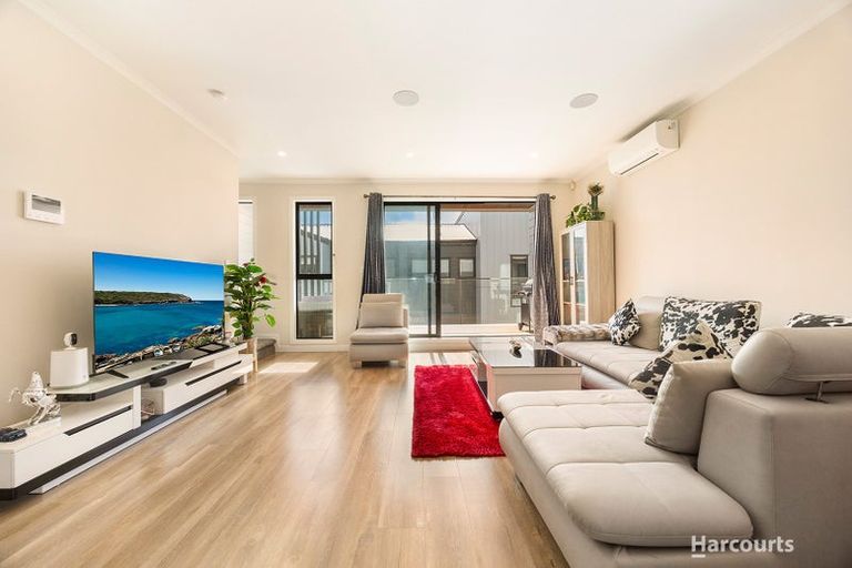 Photo of property in 2/5 Ayr Road, Pakuranga, Auckland, 2010