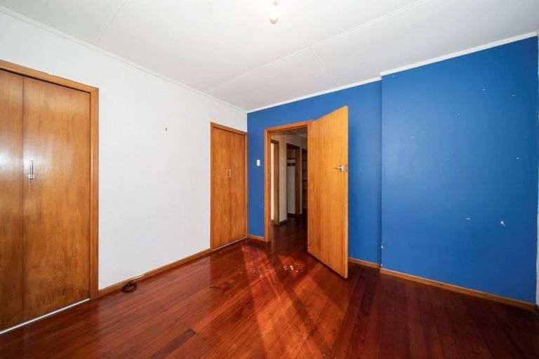Photo of property in 29 Wrantage Street, Westown, New Plymouth, 4310