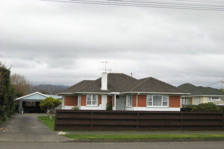 Photo of property in 156 Winchester Street, Levin, 5510