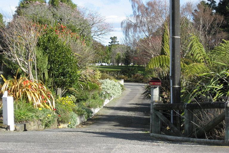 Photo of property in 18 Calico Line, Marton, 4710