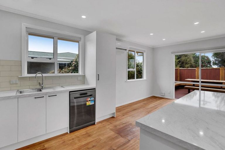 Photo of property in 58 Reid Avenue, Hawera, 4610