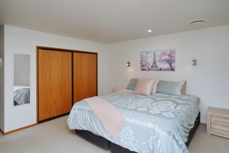 Photo of property in 2/27 Brodie Street, Ilam, Christchurch, 8041