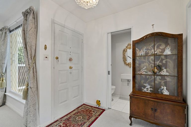 Photo of property in 2/2a Medbury Terrace, Fendalton, Christchurch, 8041