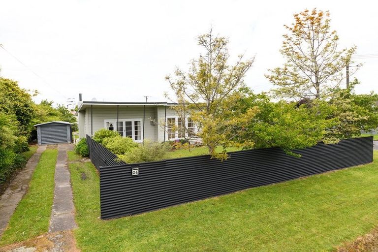 Photo of property in 24 Main Street, Marton, 4710