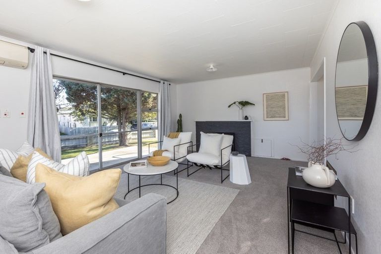 Photo of property in 2 Cabot Place, Flaxmere, Hastings, 4120