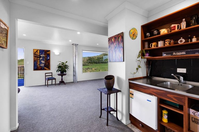 Photo of property in 48 Kawei Road, Ohawe, Hawera, 4671