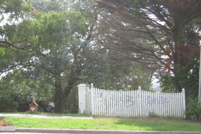 Photo of property in 103j Glengarry Road, Glen Eden, Auckland, 0602