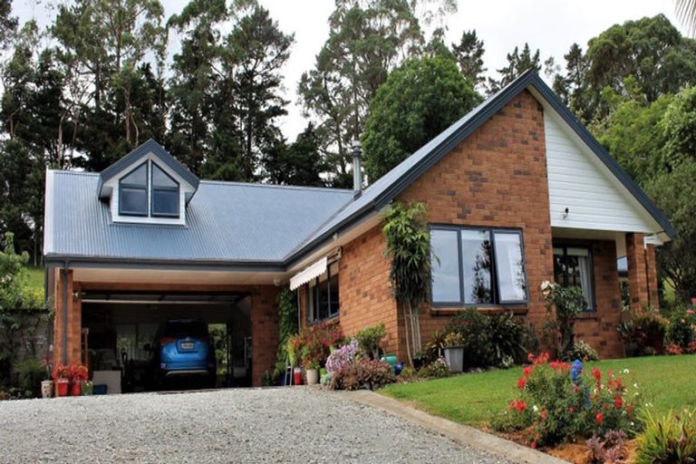 Photo of property in 94 Mccaughan Road, Kerikeri, 0294