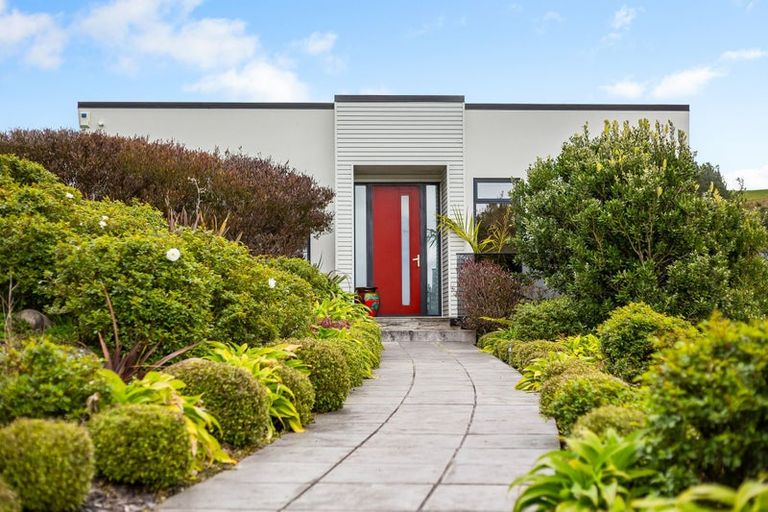 Photo of property in 66a Exploration Way, Whitby, Porirua, 5024