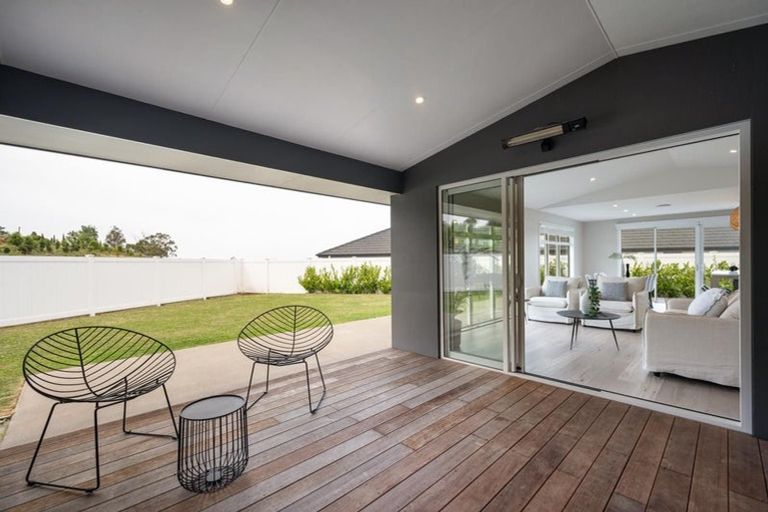 Photo of property in 72 Les Wakefield Road, Mapua, 7005