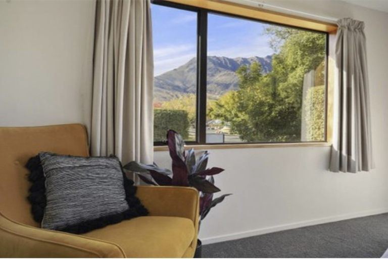 Photo of property in 50a Elm Tree Avenue, Frankton, Queenstown, 9300