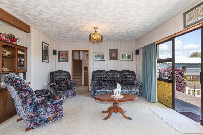 Photo of property in 28 Farmer Street, Te Aroha, 3320