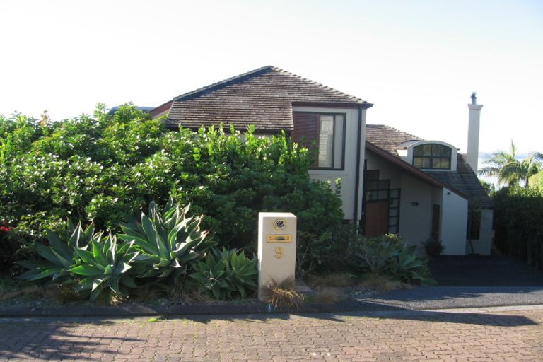 Photo of property in 9 Searidge Rise, West Harbour, Auckland, 0618