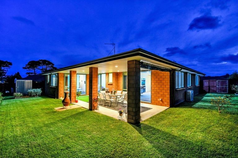 Photo of property in 98 Helenslee Road, Pokeno, 2472