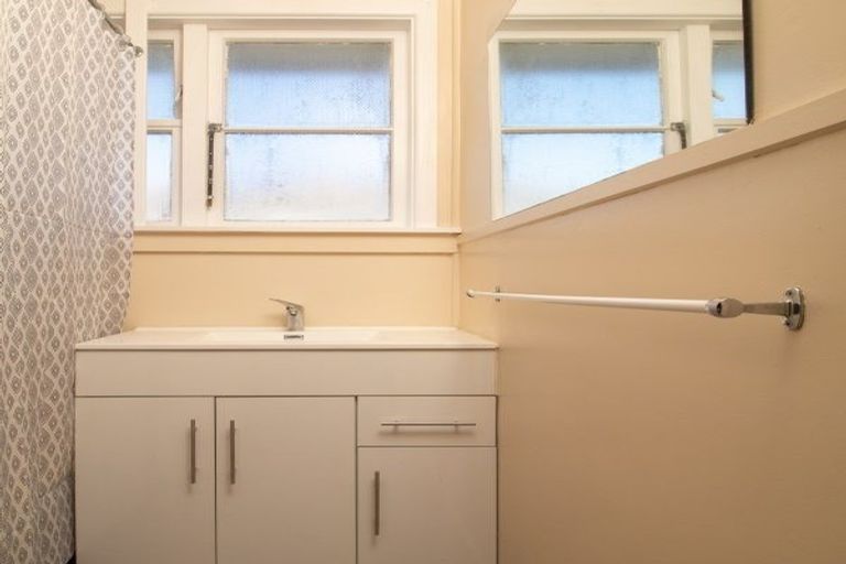 Photo of property in 11 Richmond Street, Maraenui, Napier, 4110