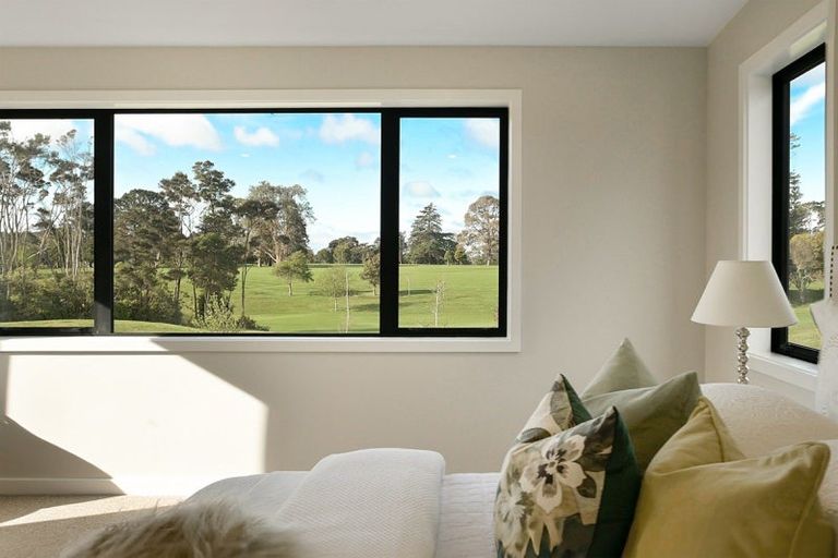 Photo of property in 14 Third Fairway Place, Albany, Auckland, 0632