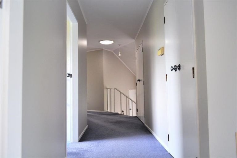 Photo of property in 136 Curtis Street, Northland, Wellington, 6012