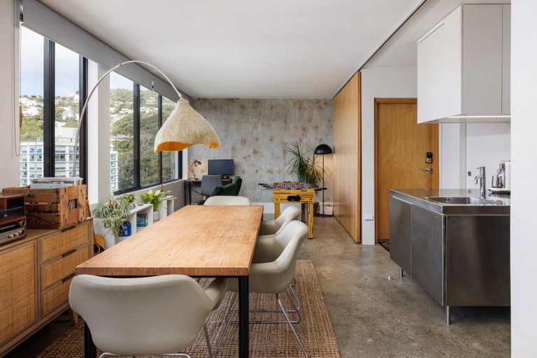 Photo of property in 5/2 Oriental Terrace, Mount Victoria, Wellington, 6011