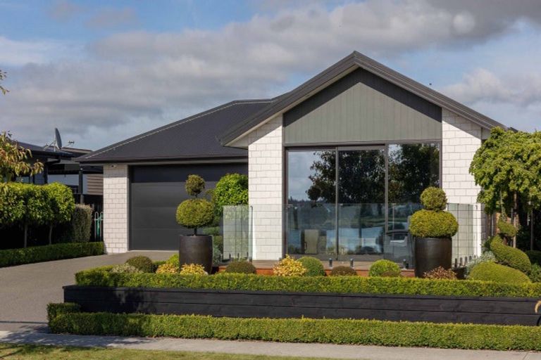 Photo of property in 57 Lakeside Drive, Pegasus, 7612