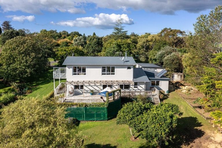 Photo of property in 6 Rowe Road, Ohauiti, Tauranga, 3173