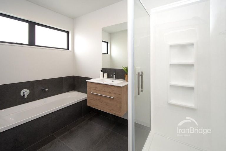 Photo of property in 40 Chambers Avenue, Woodend, 7691