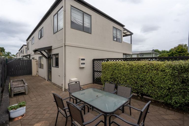 Photo of property in 1/1161 Victoria Street, Whitiora, Hamilton, 3200