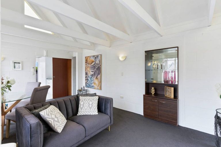 Photo of property in 3/20 Selwyn Road, Cockle Bay, Auckland, 2014