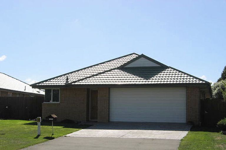 Photo of property in 44 Durrell Way, Rolleston, 7614