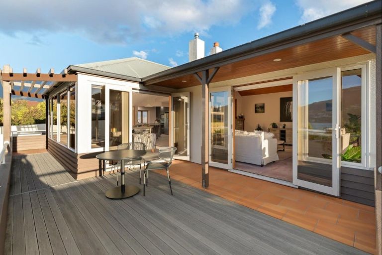 Photo of property in 732 Peninsula Road, Kelvin Heights, Queenstown, 9300