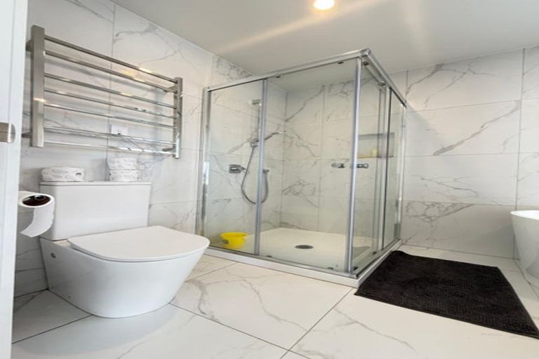 Photo of property in 16 Kapehu Road, Silverdale, 0932