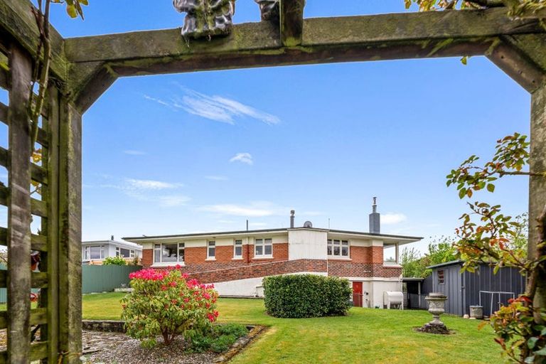 Photo of property in 48 Johnston Street, Gore, 9710