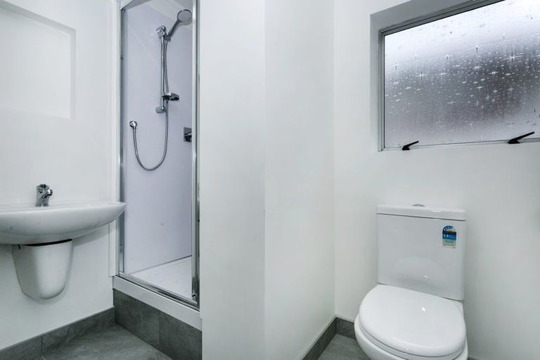 Photo of property in 1/169 Forrest Hill Road, Forrest Hill, Auckland, 0620