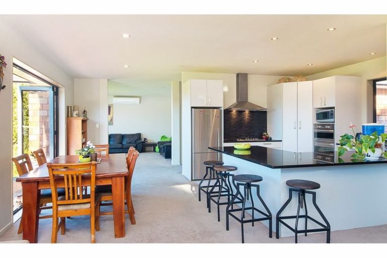 Photo of property in 14 Springvale Road, Waiuku, 2123