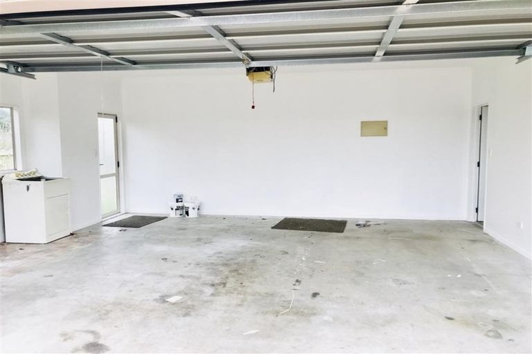 Photo of property in 99 Unsworth Drive, Unsworth Heights, Auckland, 0632