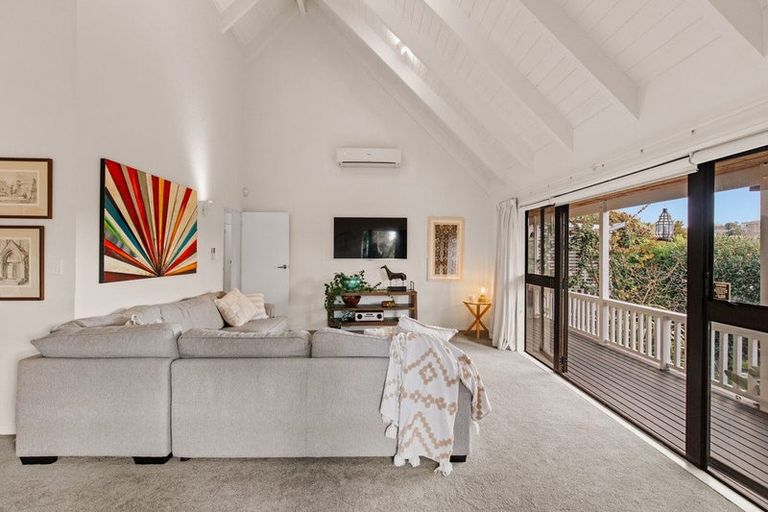 Photo of property in 8 Langstone Street, Welcome Bay, Tauranga, 3112