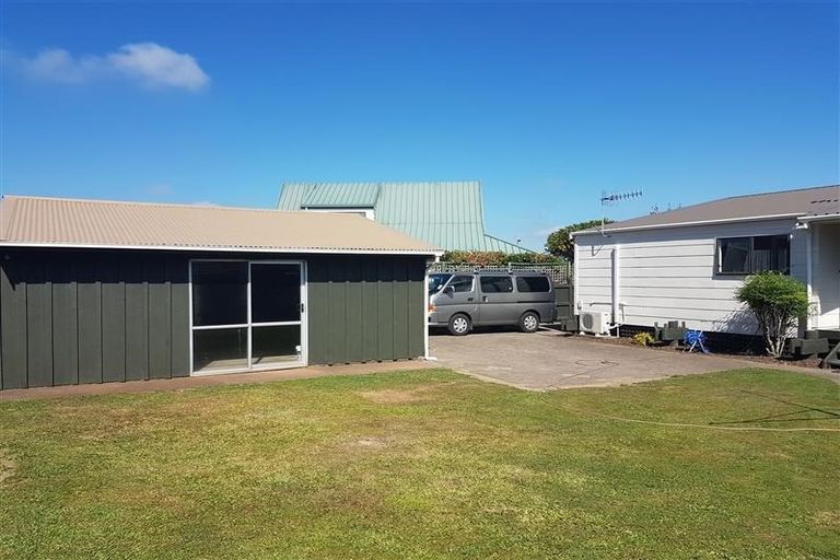 Photo of property in 15 Owhatiura Drive, Lynmore, Rotorua, 3010