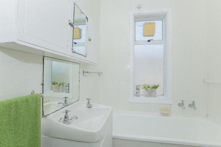 Photo of property in 4 Hunter Street, Te Hapara, Gisborne, 4010