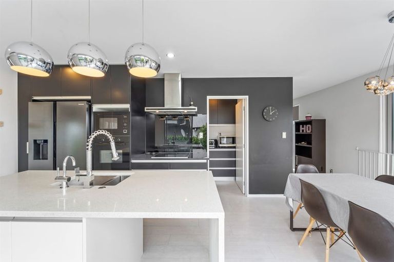 Photo of property in 18 Bella Vista Drive, Gulf Harbour, Whangaparaoa, 0930