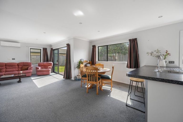 Photo of property in 86 King Street, Taradale, Napier, 4112