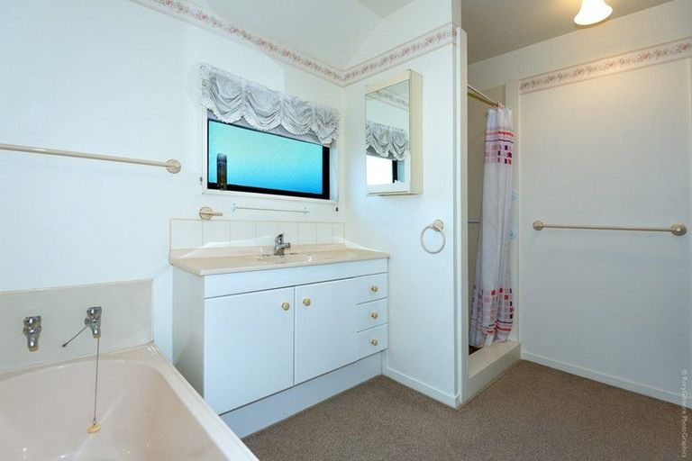 Photo of property in 2/18 Ensors Road, Opawa, Christchurch, 8023