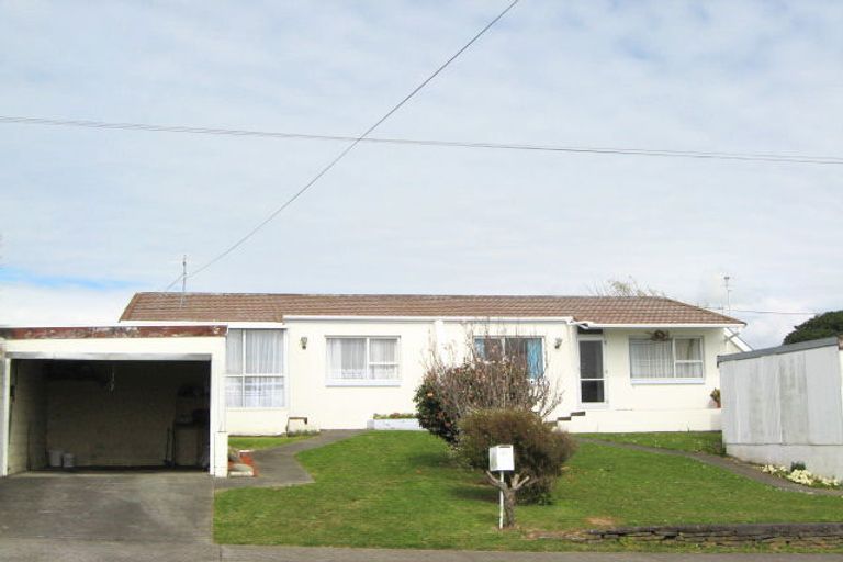 Photo of property in 10a Banks Street, Marfell, New Plymouth, 4310