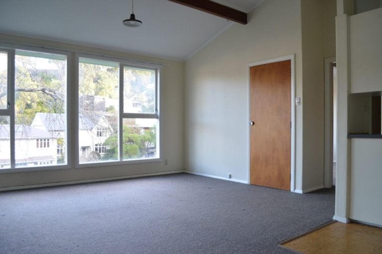 Photo of property in 32a Ngaio Road, Kelburn, Wellington, 6012