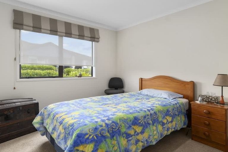 Photo of property in 33 Vista Close, Omokoroa, 3114